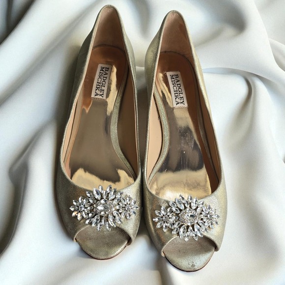 Badgley Mischka Women's Gold Embellished Peep Toe 2" Heels Pumps Size 8 Leather - Picture 1 of 12